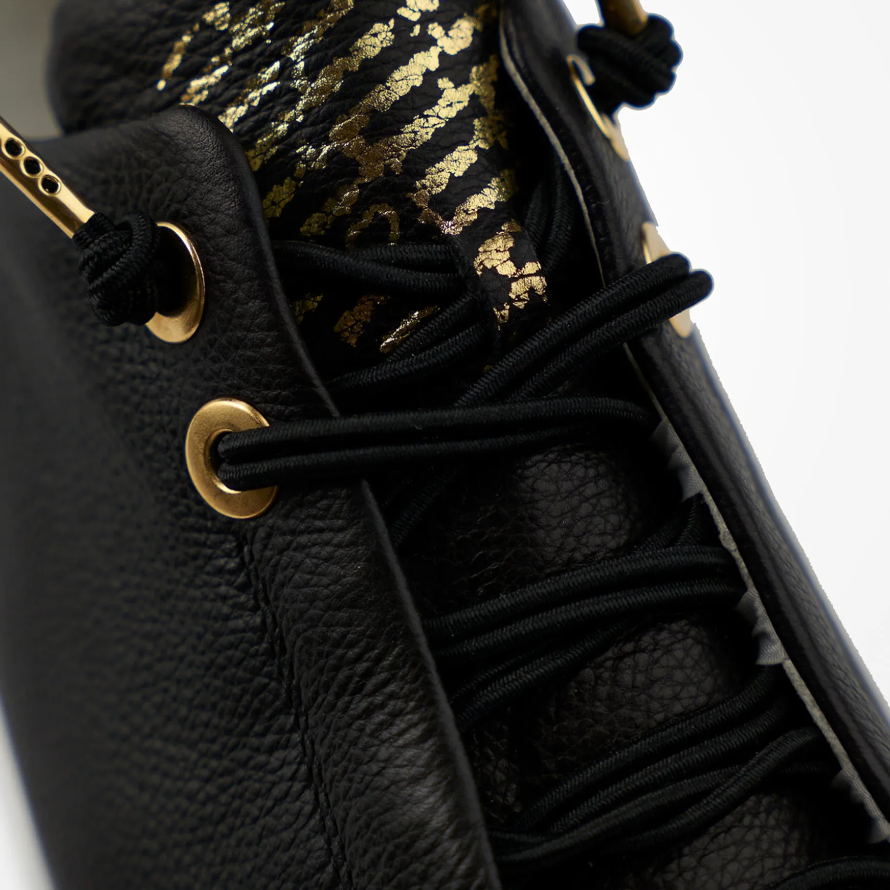 Black Faye Sneaker Laces