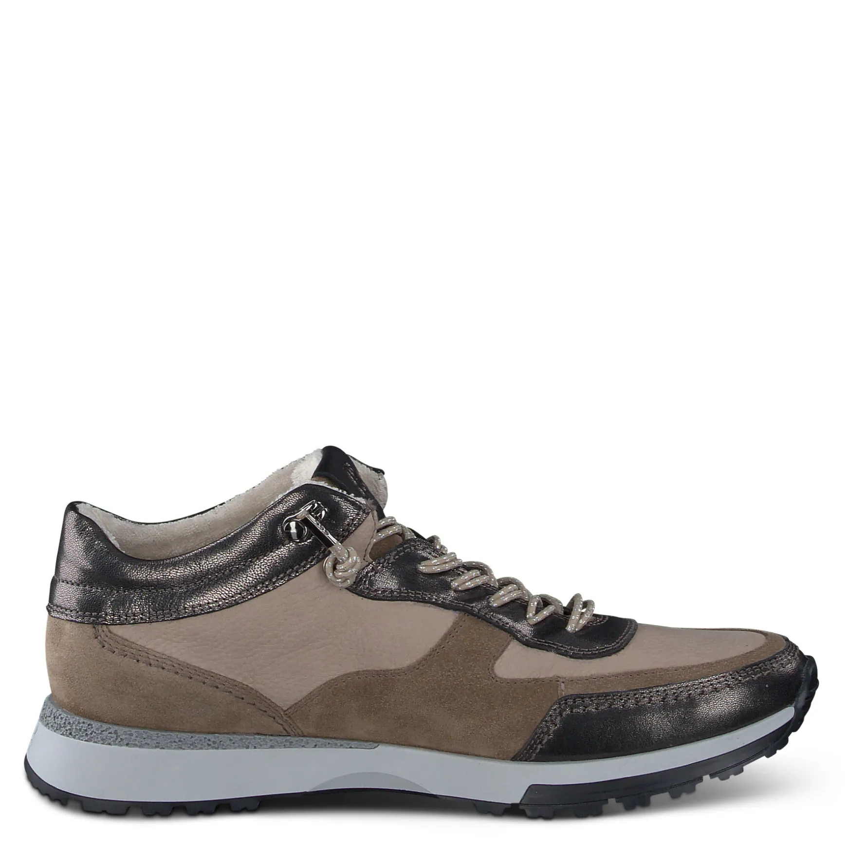 Spunky Sneaker